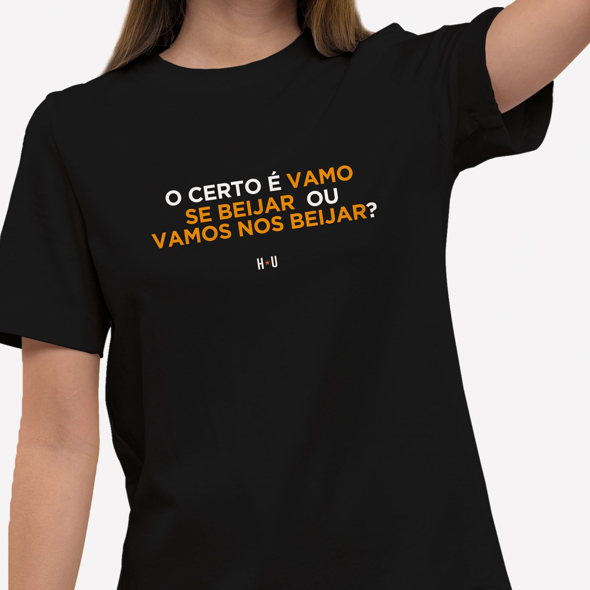 Camiseta O certo é vamos se beijar ou vamos nos beijar